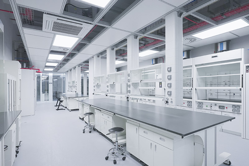 阿合奇实验室革新：安全与科技的现代融合